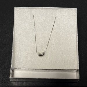 Elegant Silver Necklace Bean Pendant